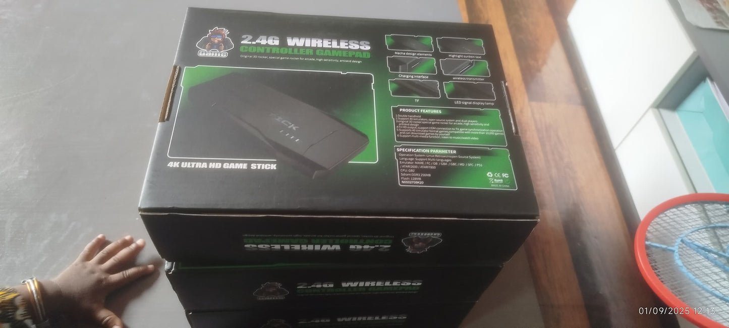 Mini Console de Jeux Vidéo Sans Fil Game Stick 4K HD